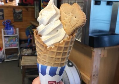 photo of ice cream with cookie in it